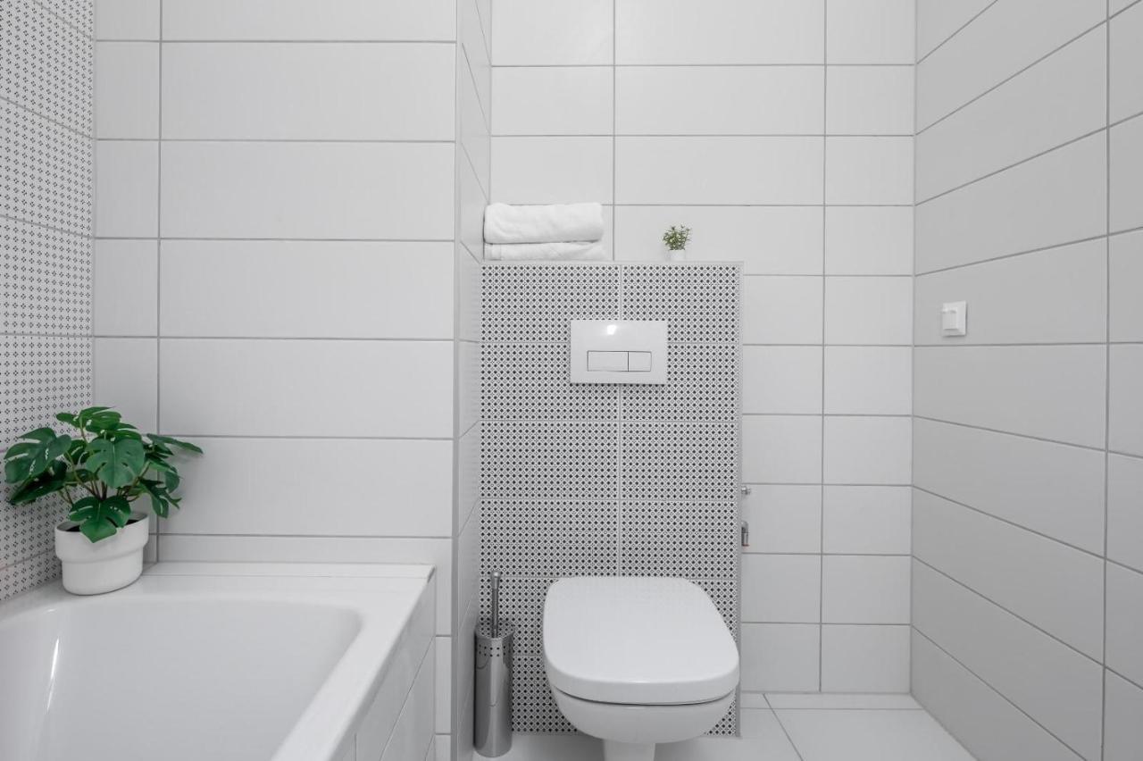 Brand New Modern Apartment-2 Rooms-Balcony-Garage Budapest Exterior photo