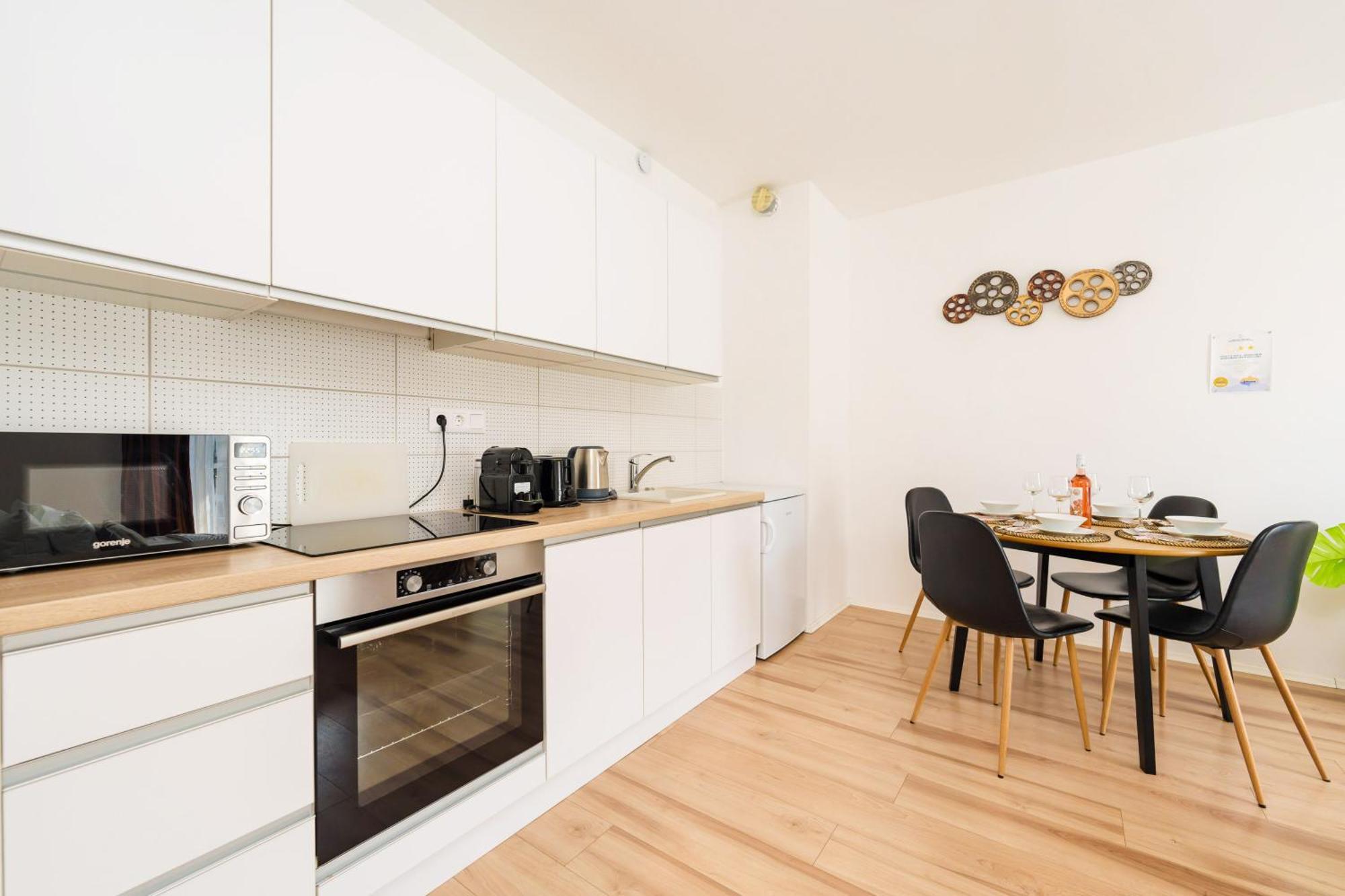 Brand New Modern Apartment-2 Rooms-Balcony-Garage Budapest Exterior photo