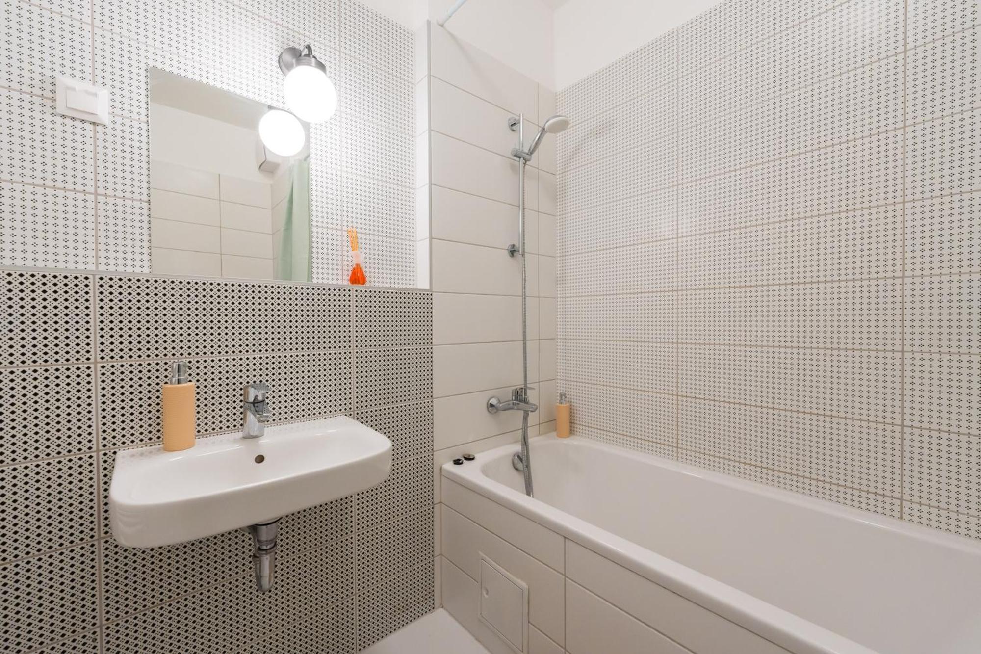 Brand New Modern Apartment-2 Rooms-Balcony-Garage Budapest Exterior photo